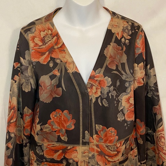Chic Floral Open Front Jacket - Picture 3 of 13